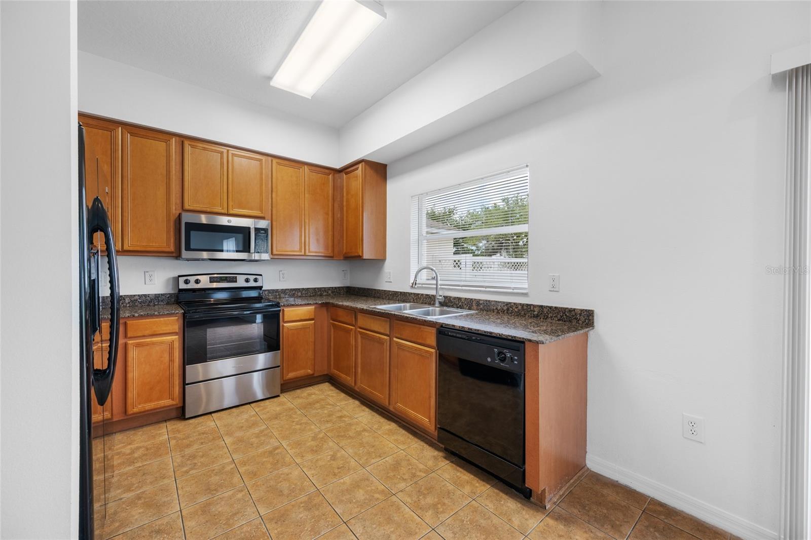 2227 ROANOKE SPRINGS DR, RUSKIN, FL, 33570
