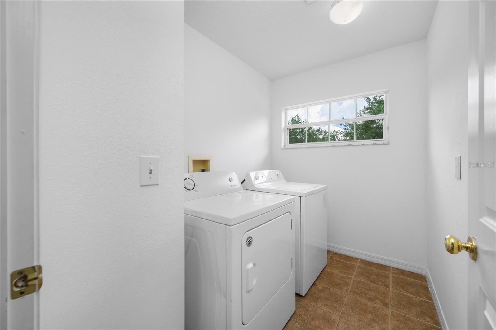 2227 ROANOKE SPRINGS DR, RUSKIN, FL, 33570