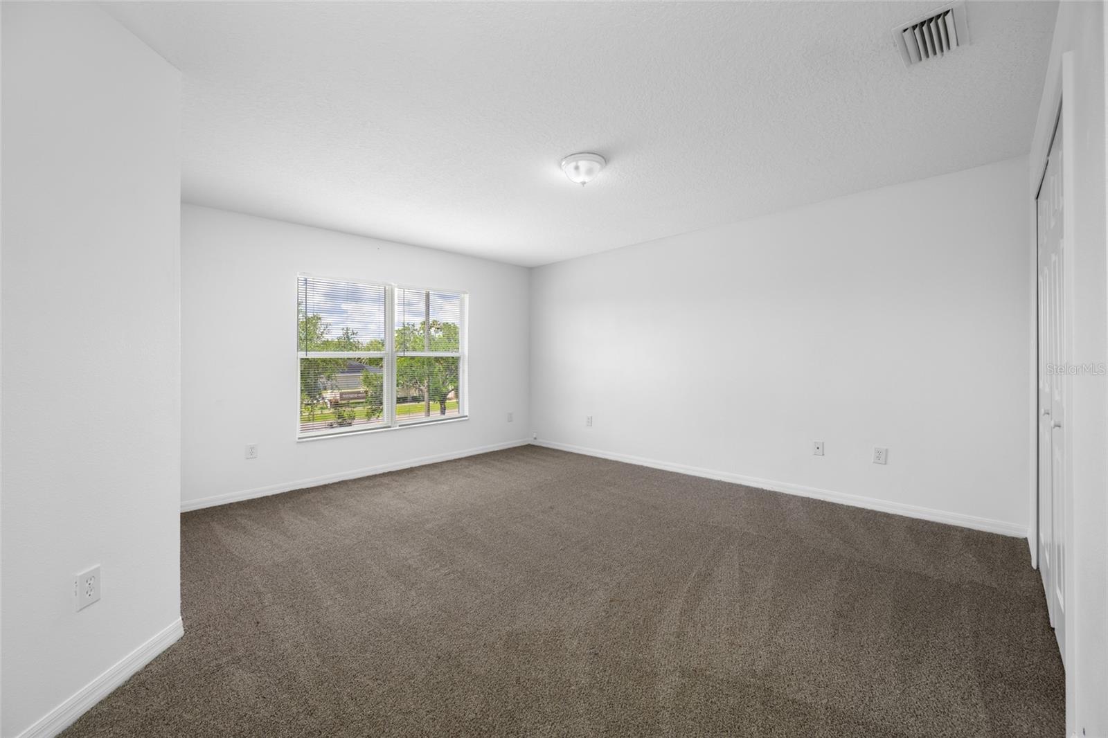 2227 ROANOKE SPRINGS DR, RUSKIN, FL, 33570