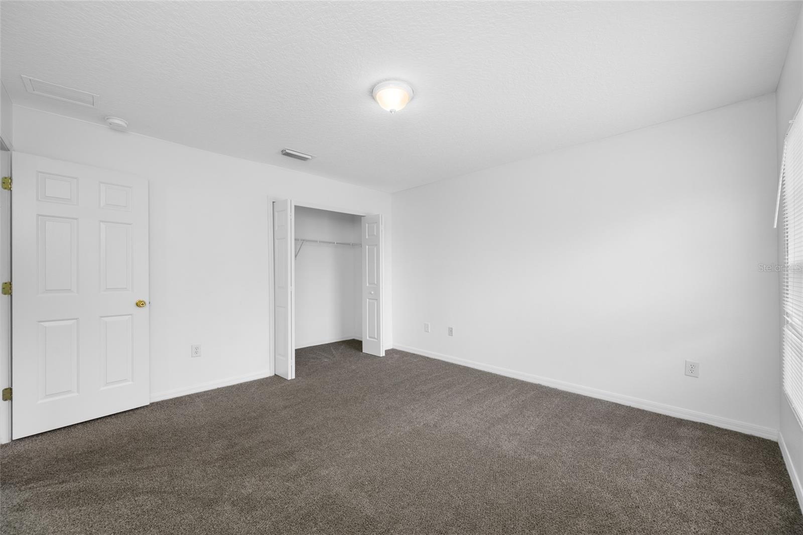 2227 ROANOKE SPRINGS DR, RUSKIN, FL, 33570