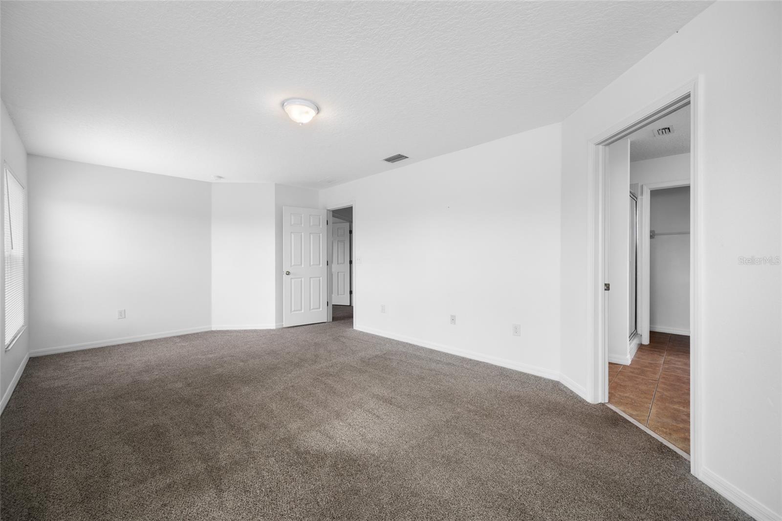 2227 ROANOKE SPRINGS DR, RUSKIN, FL, 33570