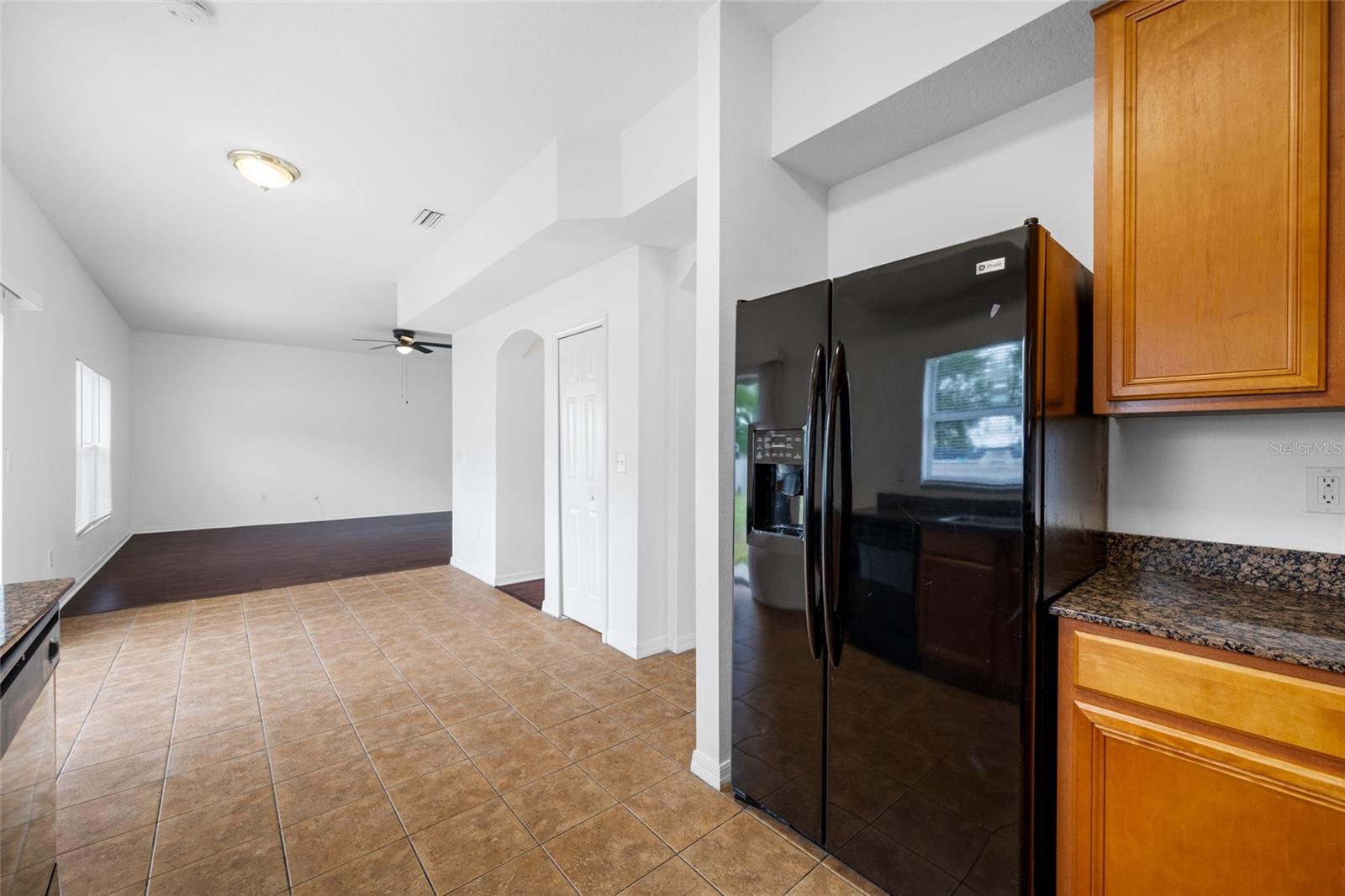 2227 ROANOKE SPRINGS DR, RUSKIN, FL, 33570