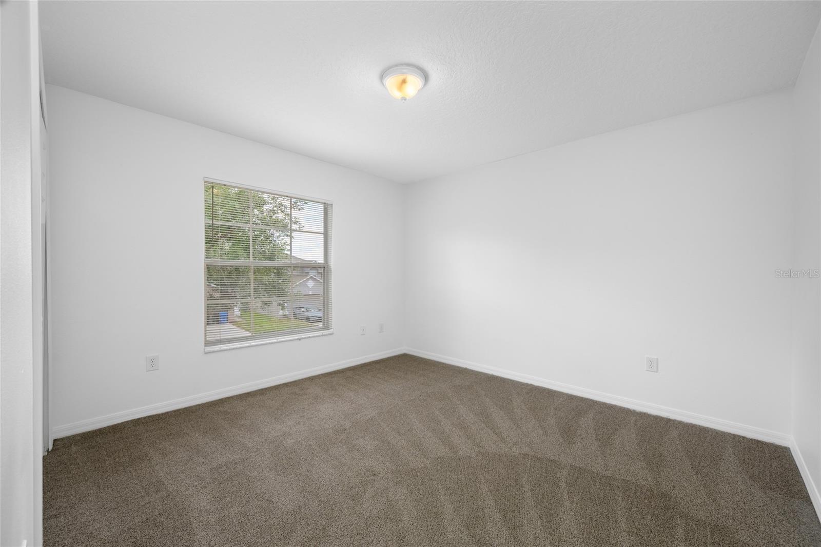 2227 ROANOKE SPRINGS DR, RUSKIN, FL, 33570