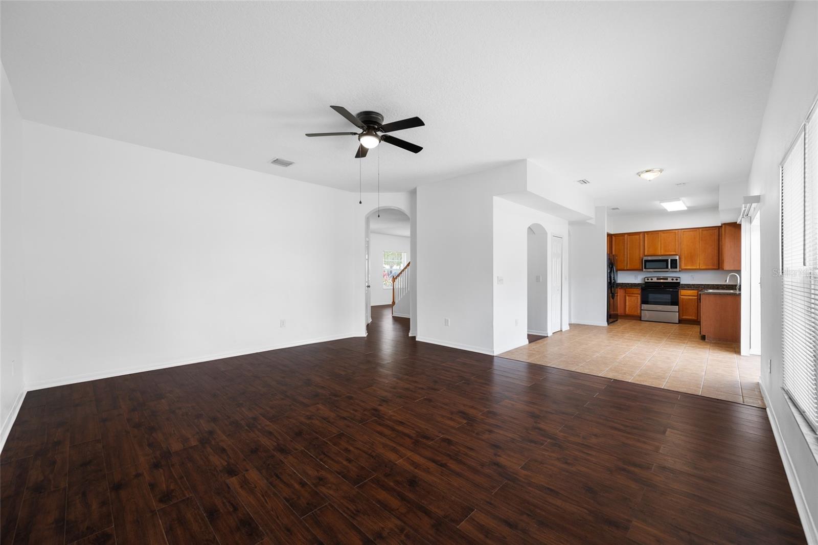 2227 ROANOKE SPRINGS DR, RUSKIN, FL, 33570