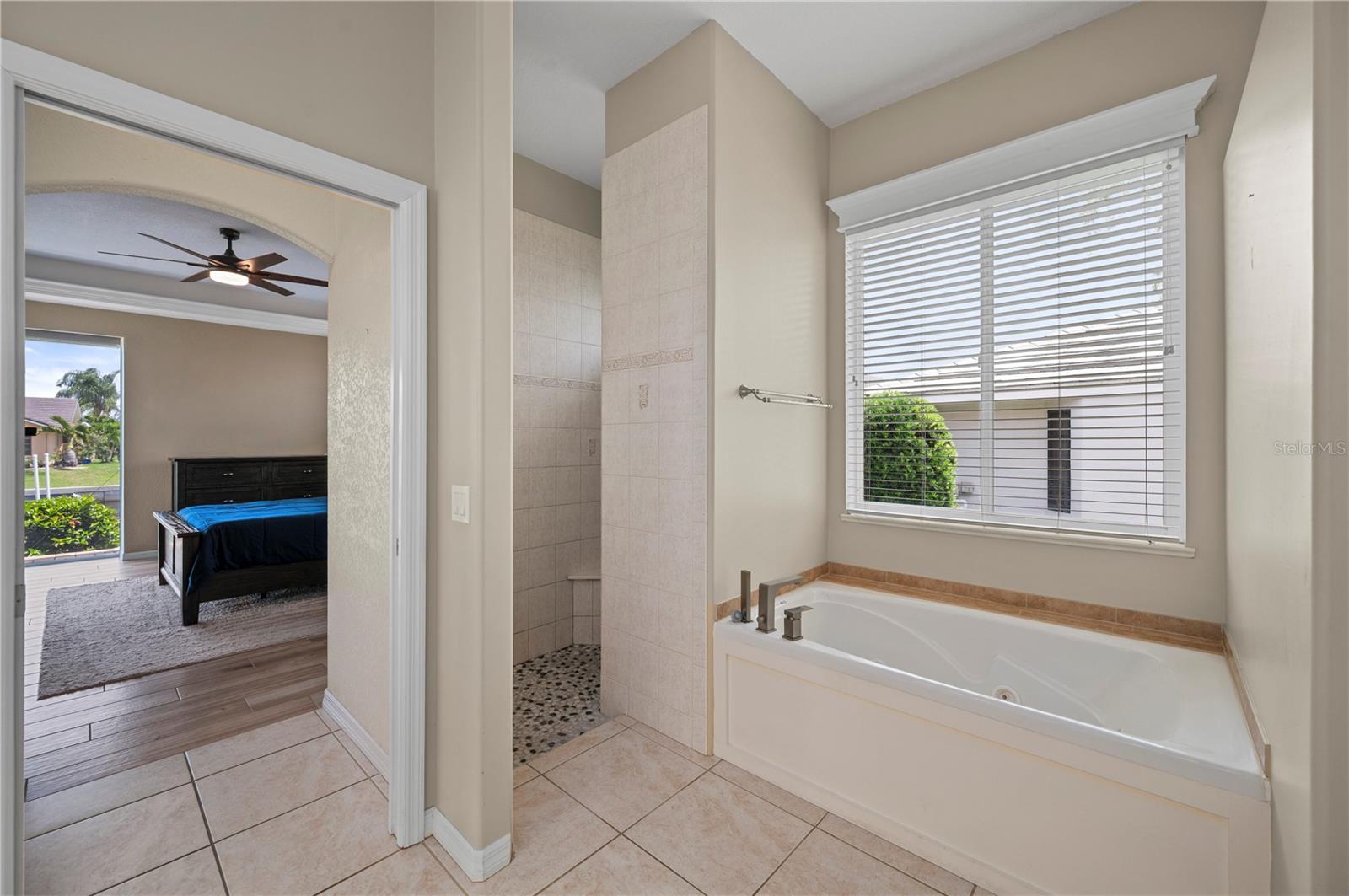 1020 VIA FORMIA, PUNTA GORDA, FL, 33950