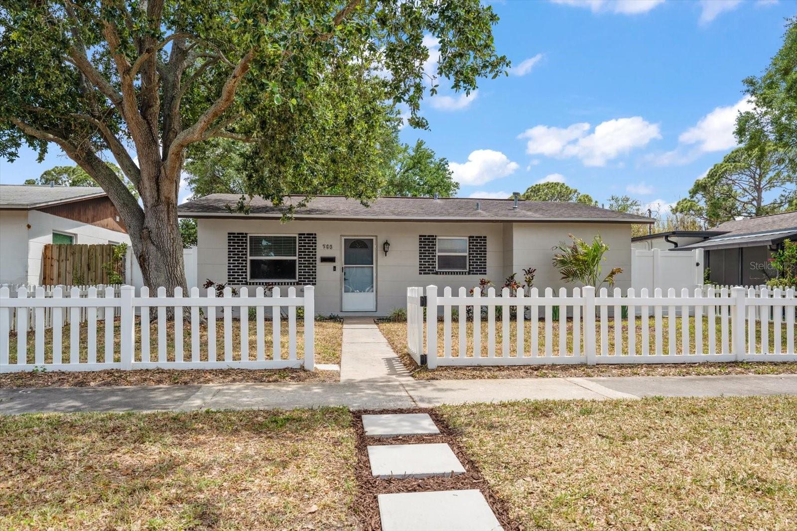 766 90TH AVE N, ST PETERSBURG, FL, 33702