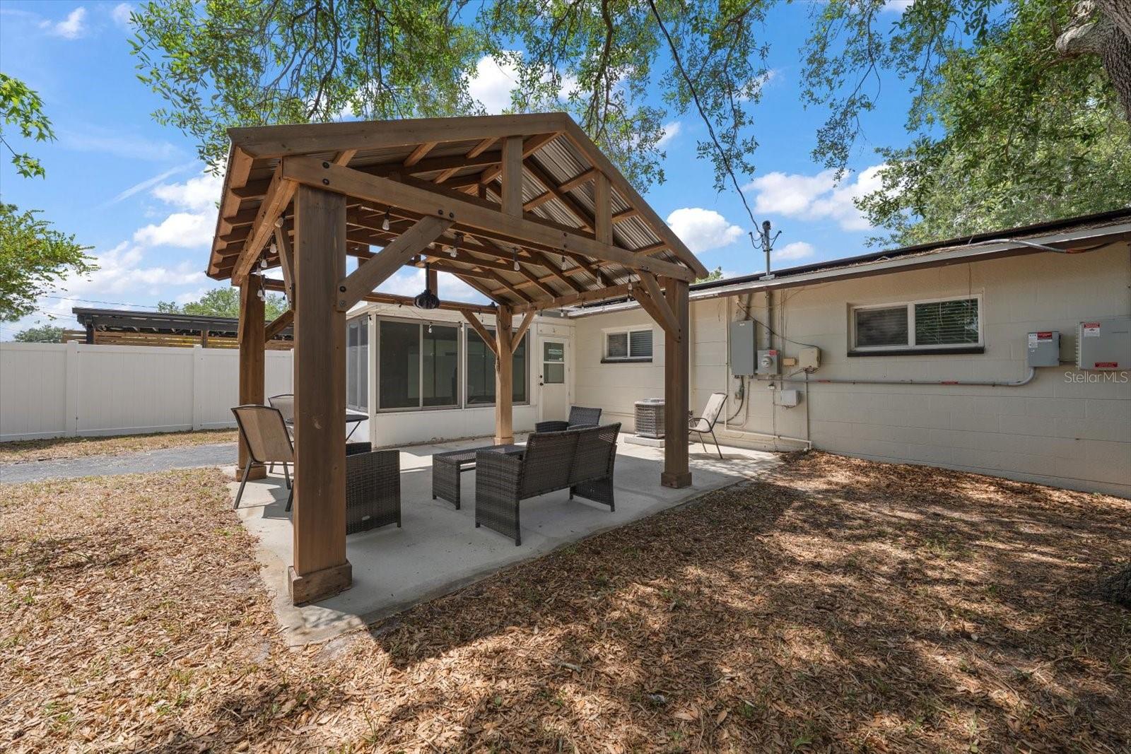 766 90TH AVE N, ST PETERSBURG, FL, 33702