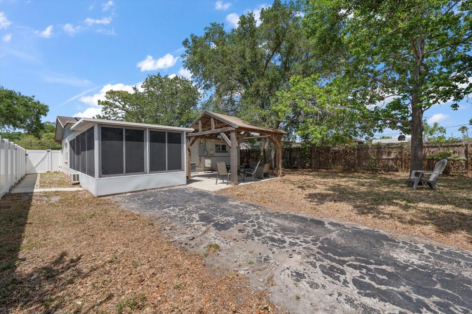 766 90TH AVE N, ST PETERSBURG, FL, 33702