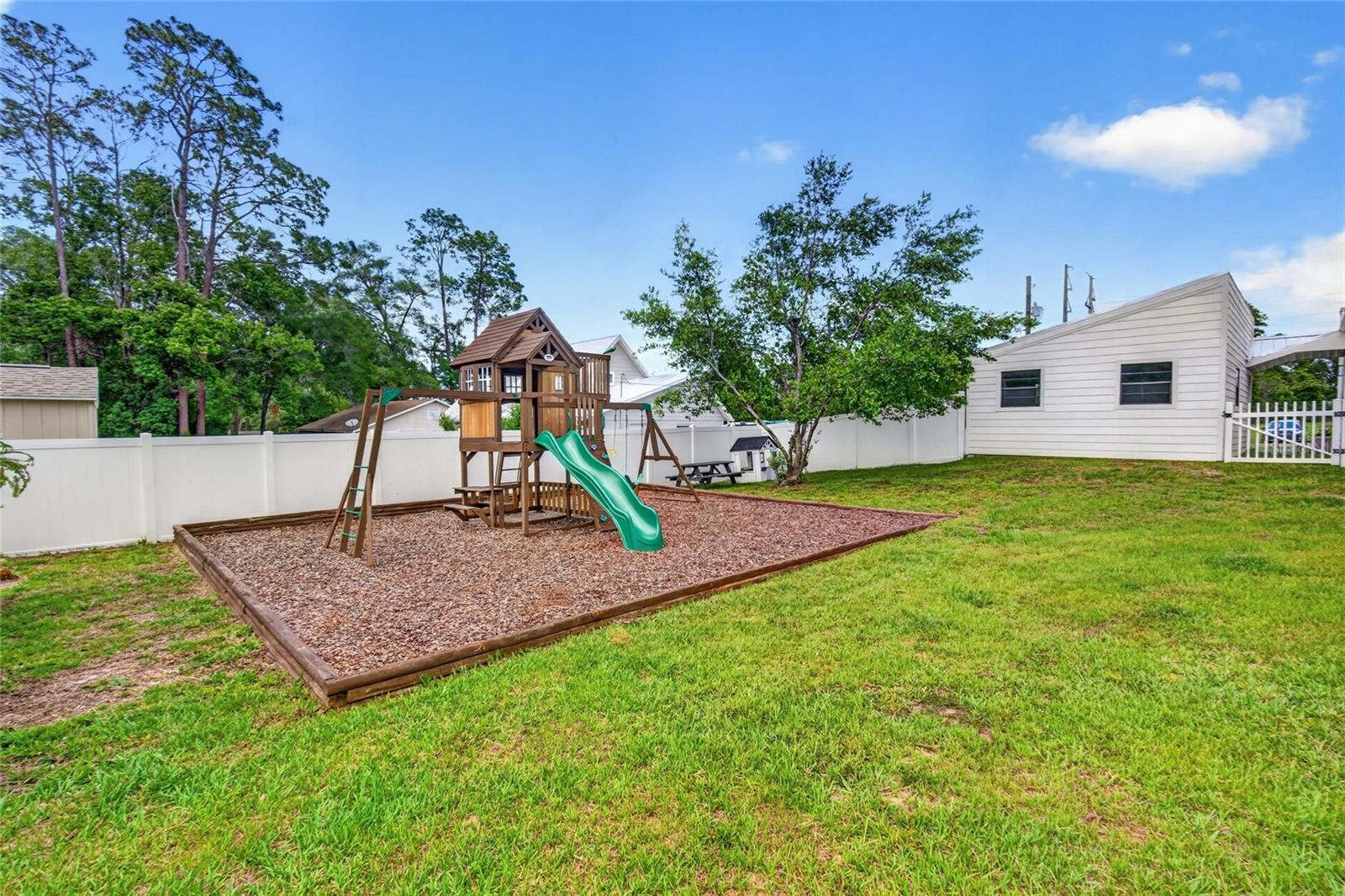 536 NE 43RD CT, OCALA, FL, 34470