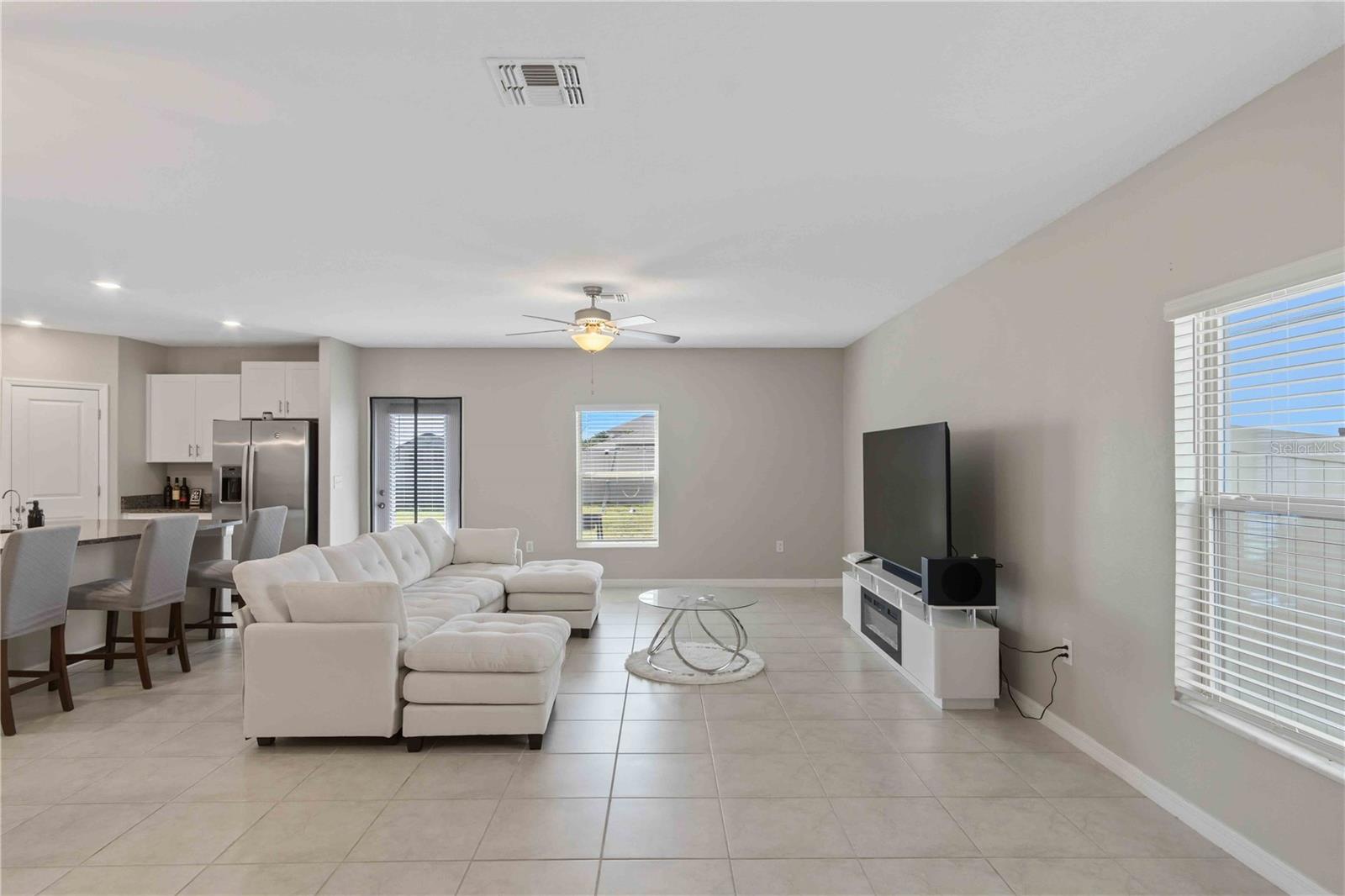 9440 LEMON DROP LOOP, SUN CITY CENTER, FL, 33573