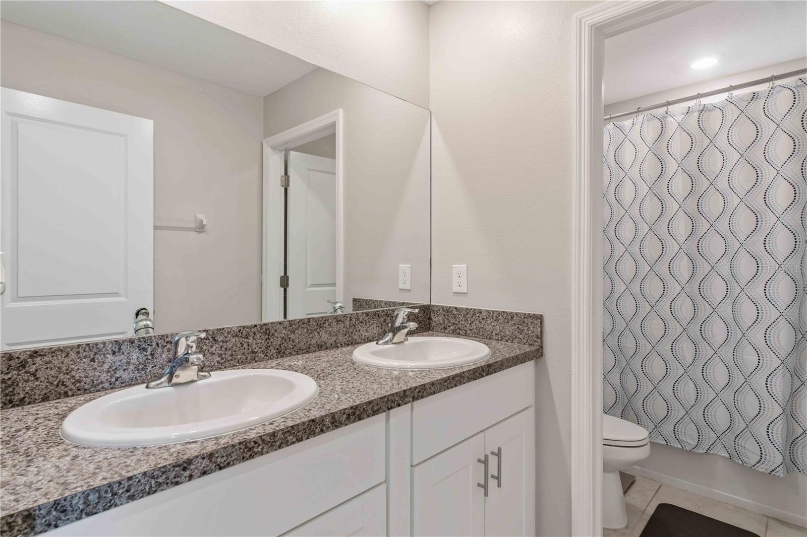 9440 LEMON DROP LOOP, SUN CITY CENTER, FL, 33573