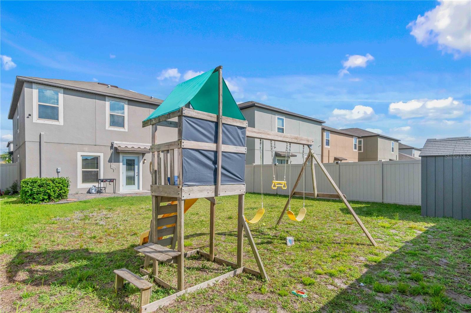 9440 LEMON DROP LOOP, SUN CITY CENTER, FL, 33573