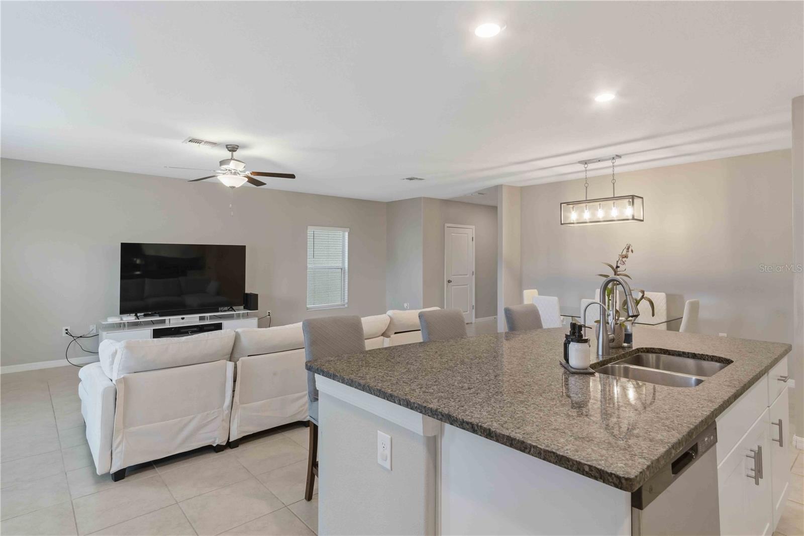 9440 LEMON DROP LOOP, SUN CITY CENTER, FL, 33573