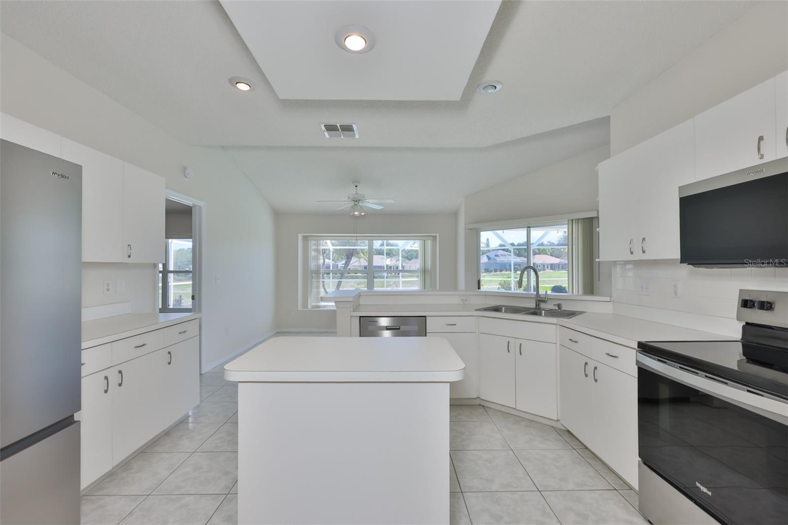 323 CALOOSA PALMS CT, SUN CITY CENTER, FL, 33573