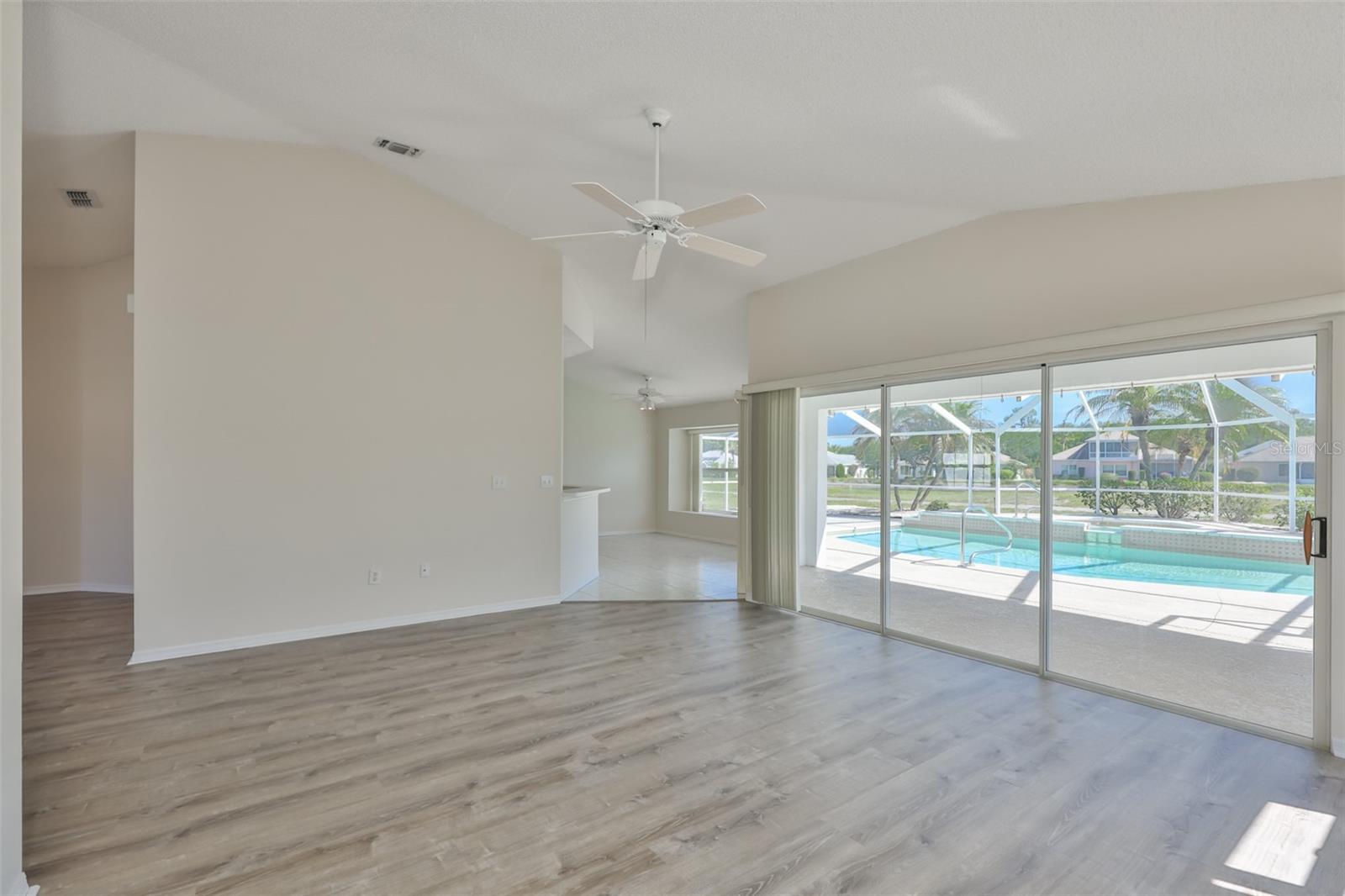 323 CALOOSA PALMS CT, SUN CITY CENTER, FL, 33573