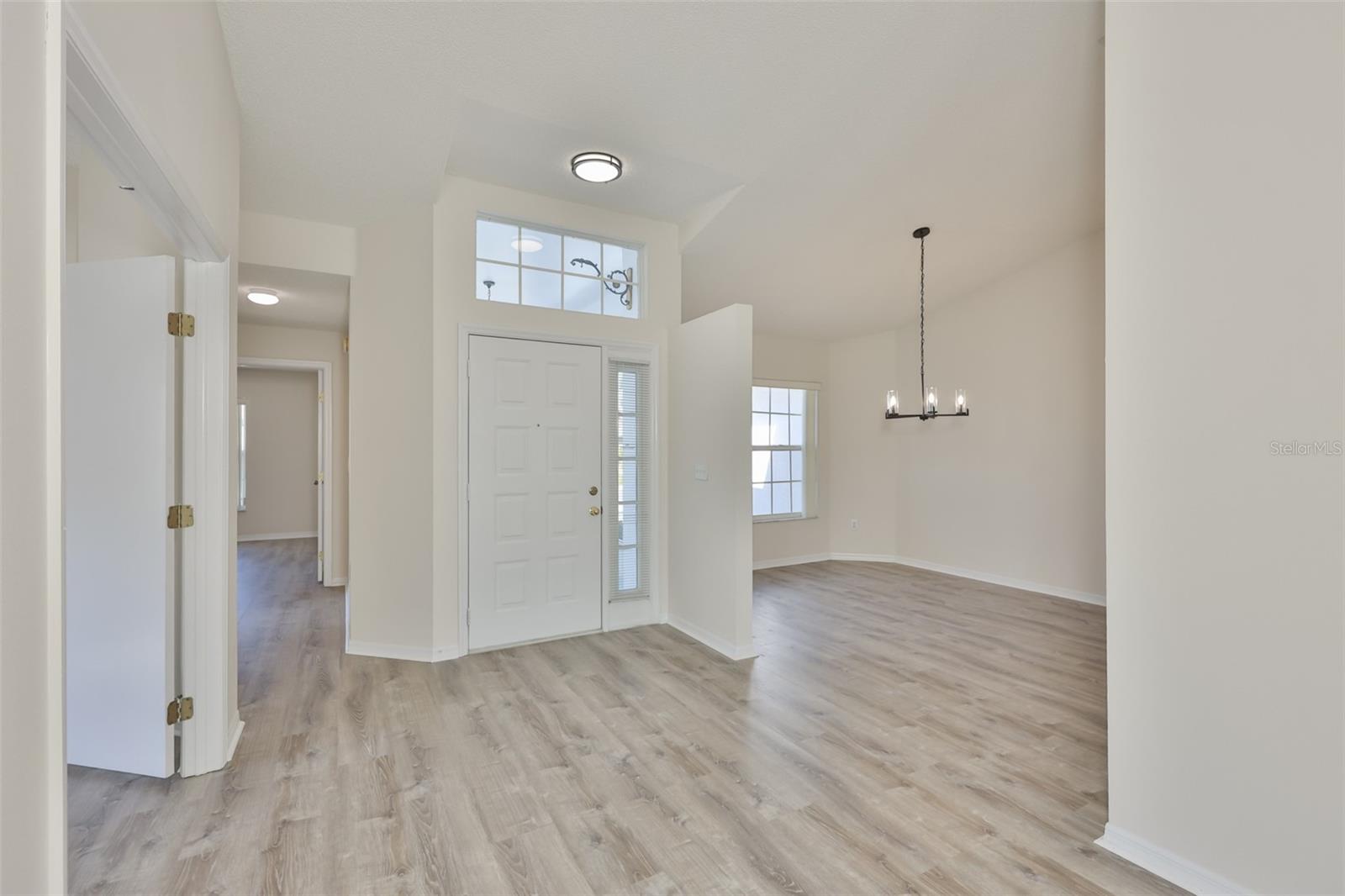 323 CALOOSA PALMS CT, SUN CITY CENTER, FL, 33573