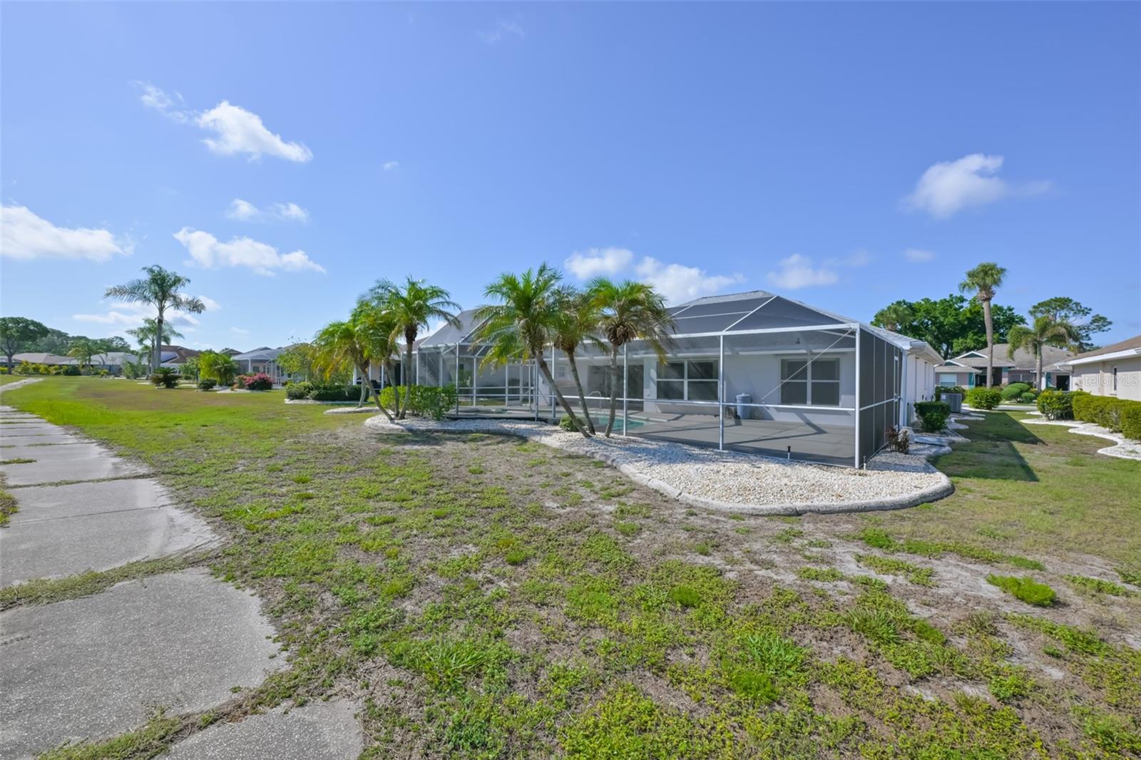 323 CALOOSA PALMS CT, SUN CITY CENTER, FL, 33573