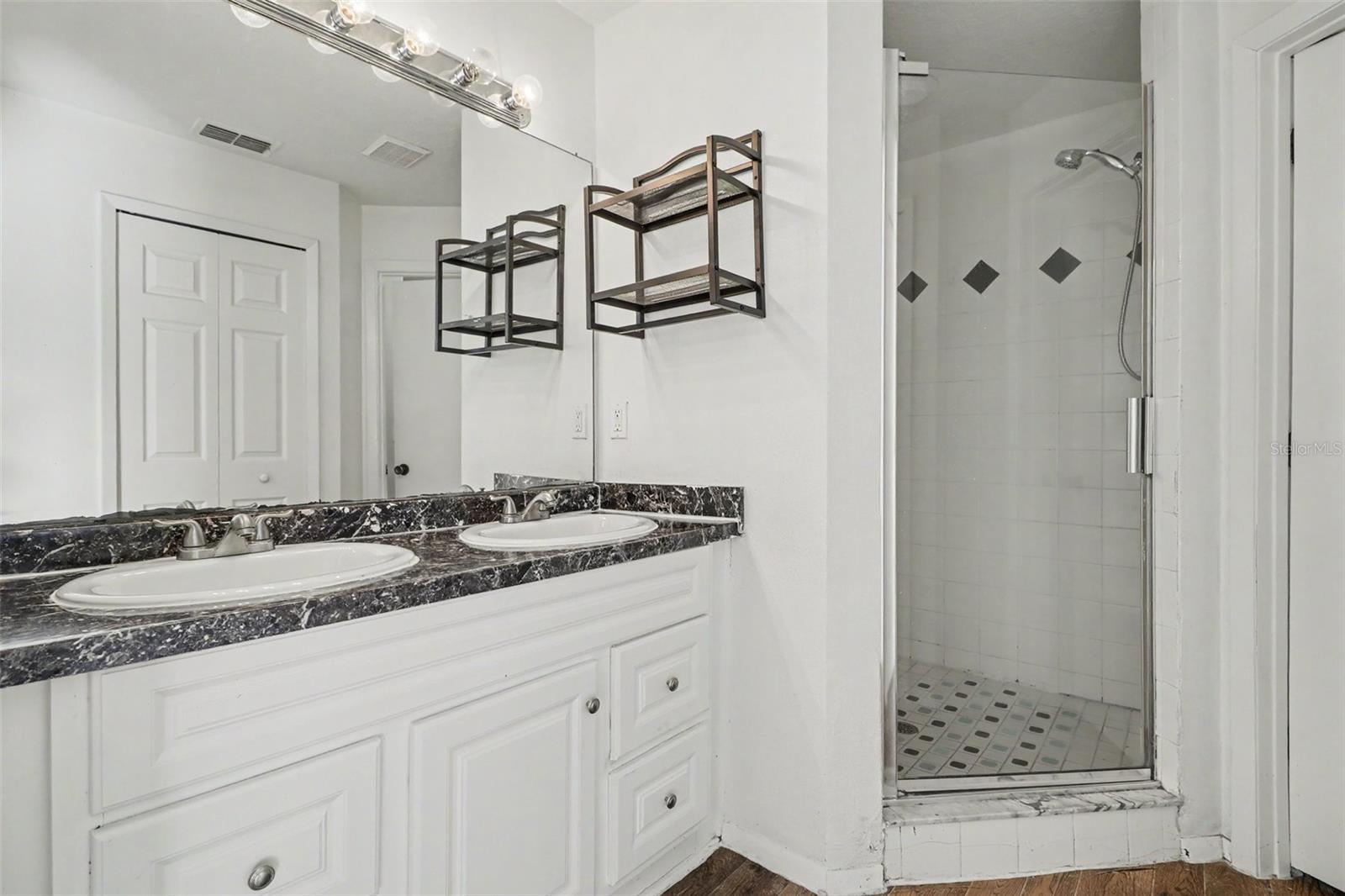 201 LANCER OAK DR, APOPKA, FL, 32712