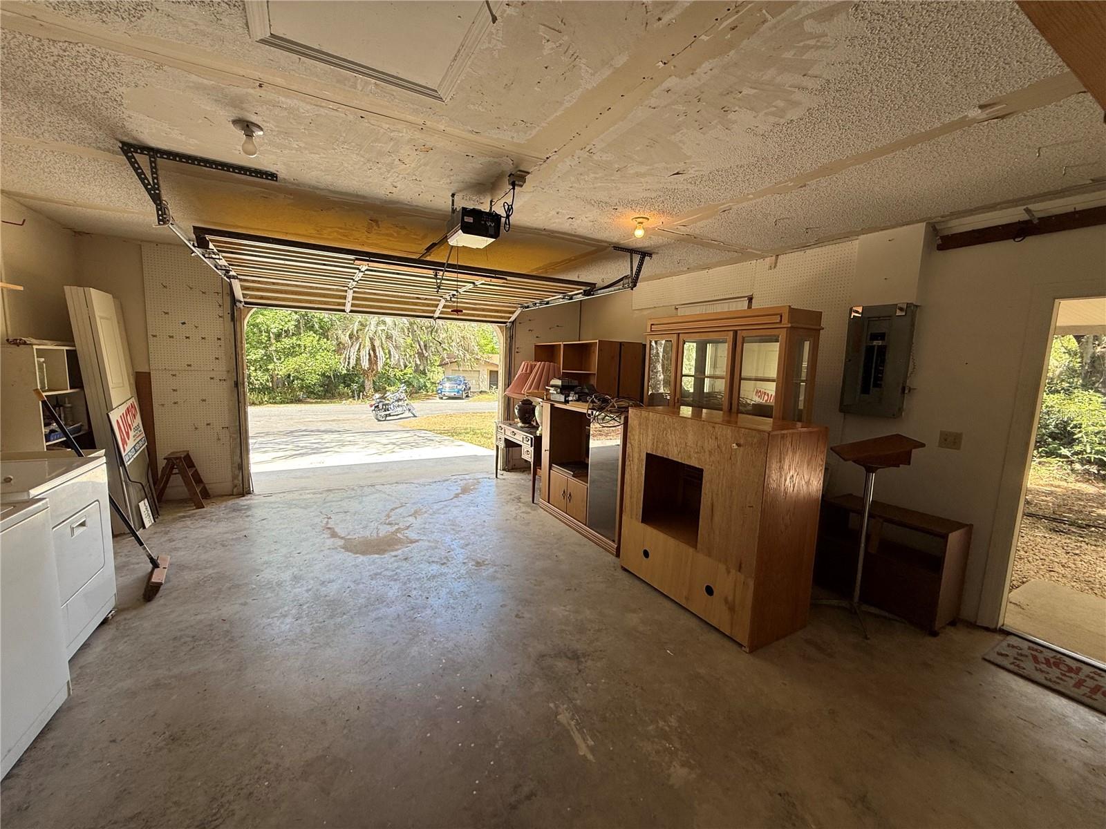 129 N LOCHSHIRE WAY, INVERNESS, FL, 34450