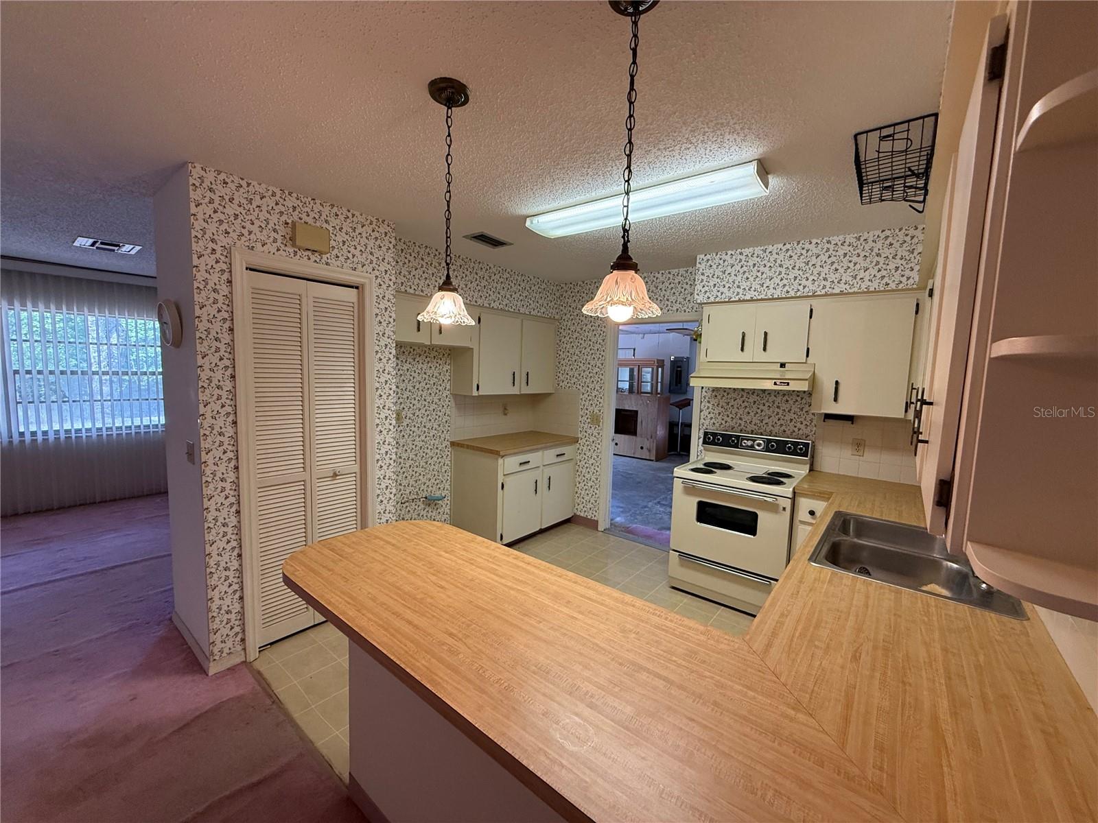 129 N LOCHSHIRE WAY, INVERNESS, FL, 34450