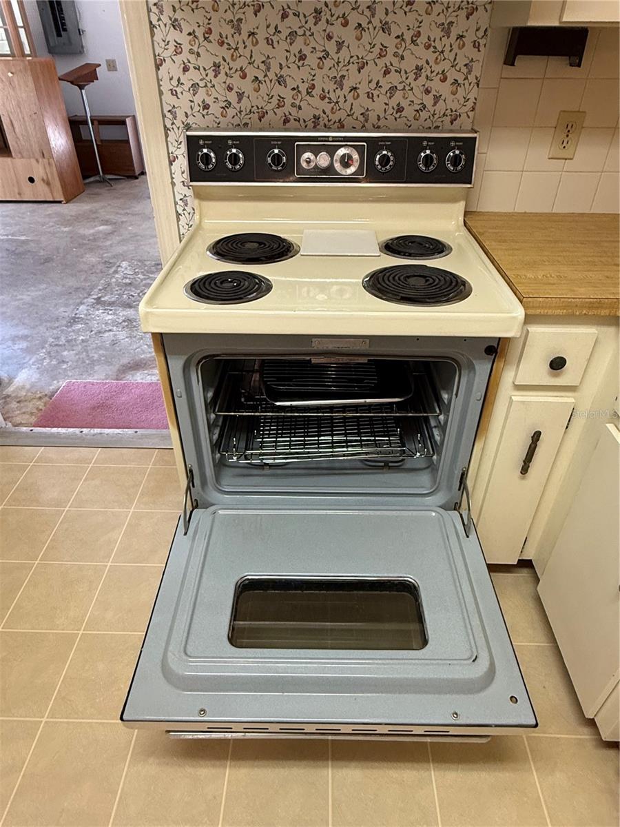 129 N LOCHSHIRE WAY, INVERNESS, FL, 34450