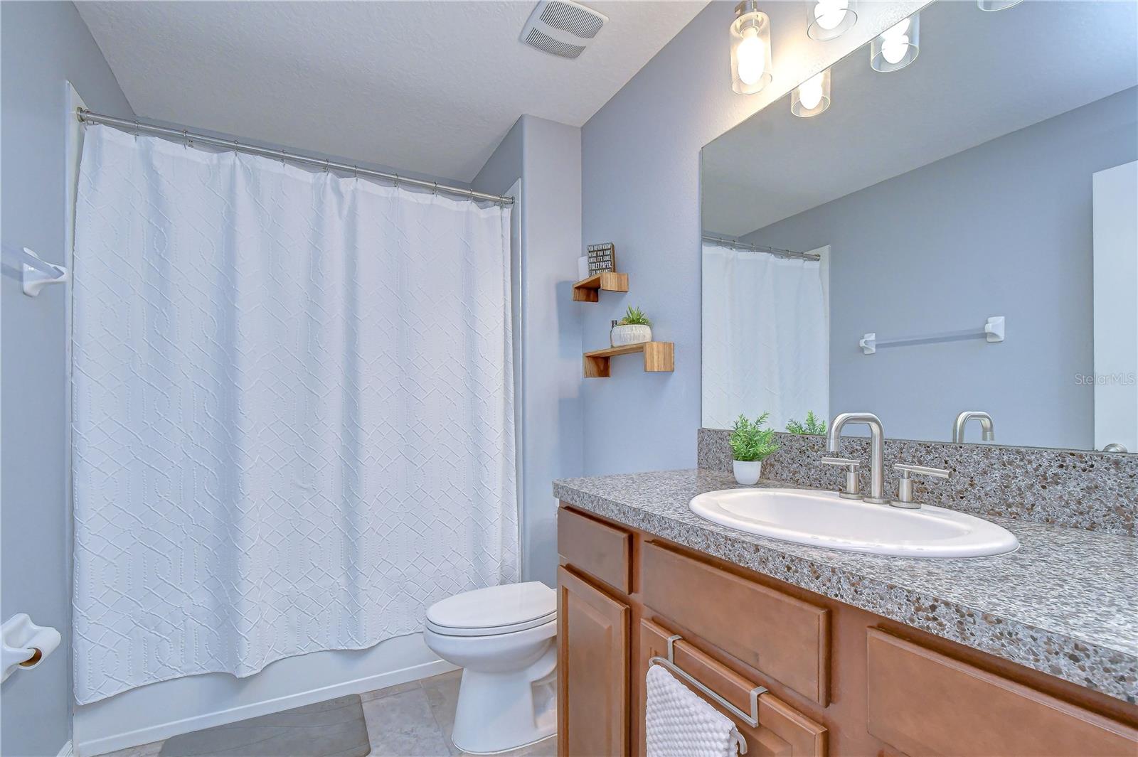 6820 HAZELNUT SPICE DR, SUN CITY CENTER, FL, 33573