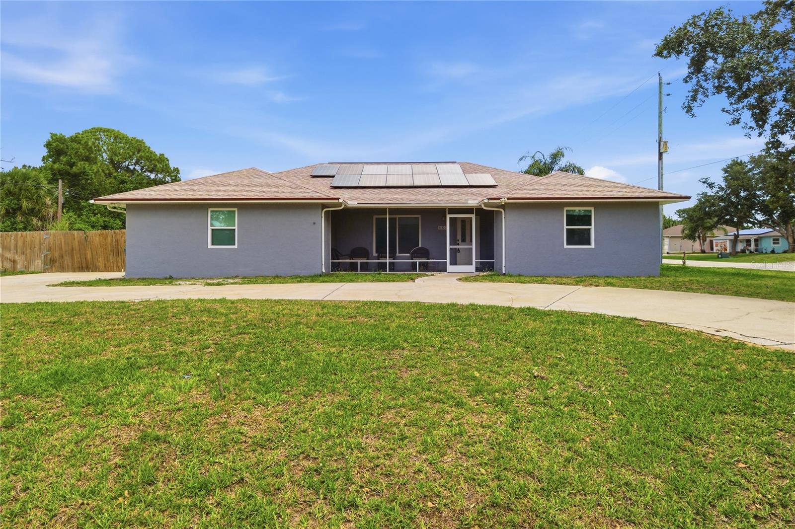 602 LAKE DR, SEBASTIAN, FL, 32958