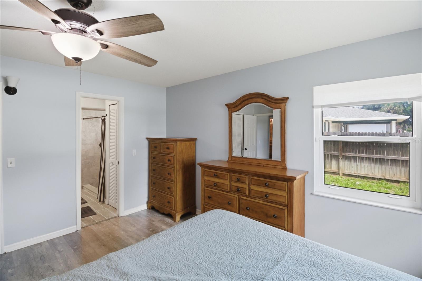 602 LAKE DR, SEBASTIAN, FL, 32958