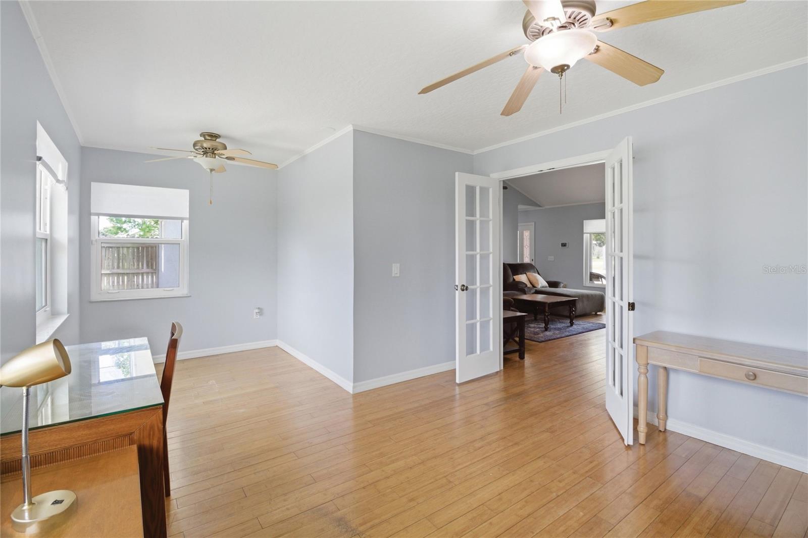 602 LAKE DR, SEBASTIAN, FL, 32958