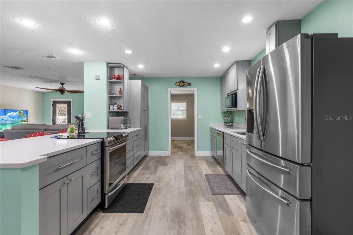7226 ALAFIA RIDGE LOOP, RIVERVIEW, FL, 33569