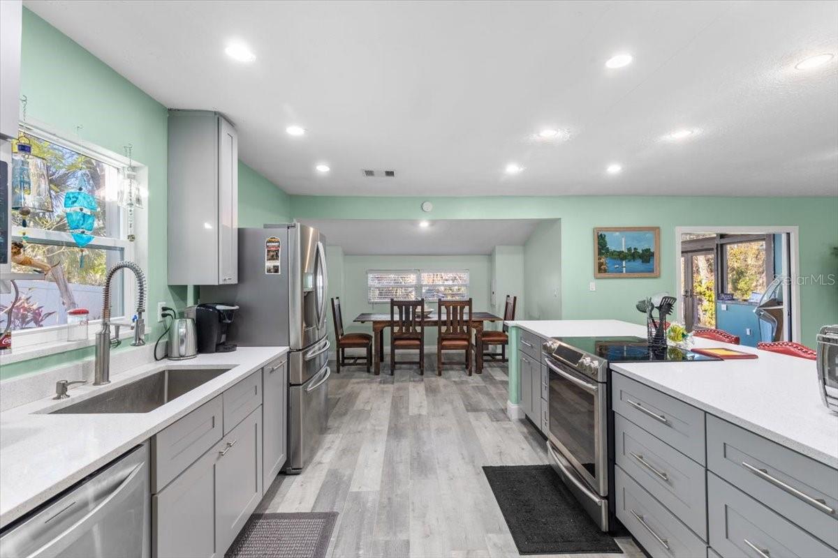 7226 ALAFIA RIDGE LOOP, RIVERVIEW, FL, 33569