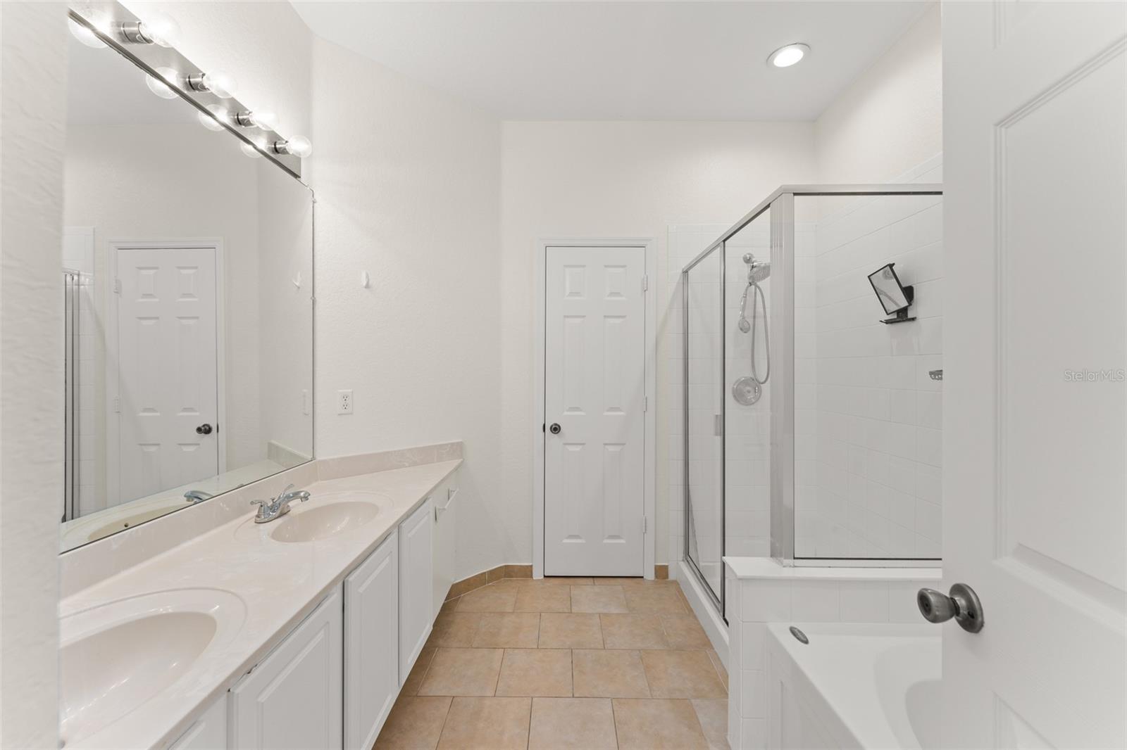 8838 ABBOTSBURY DR, WINDERMERE, FL, 34786