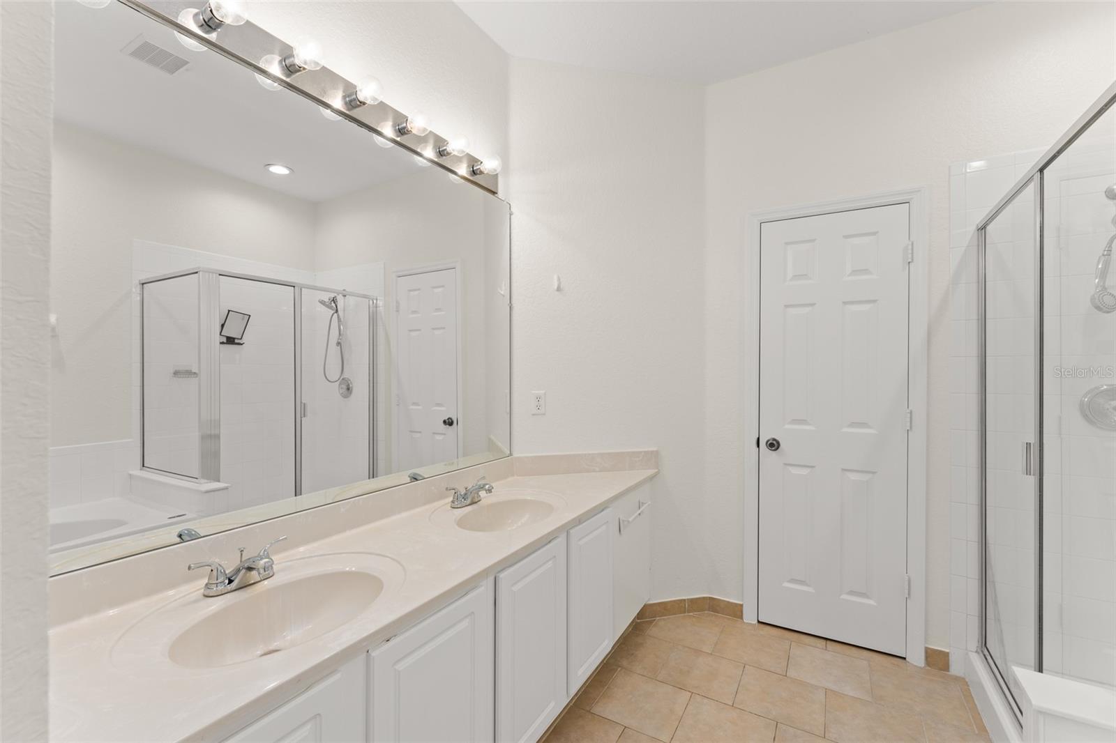 8838 ABBOTSBURY DR, WINDERMERE, FL, 34786