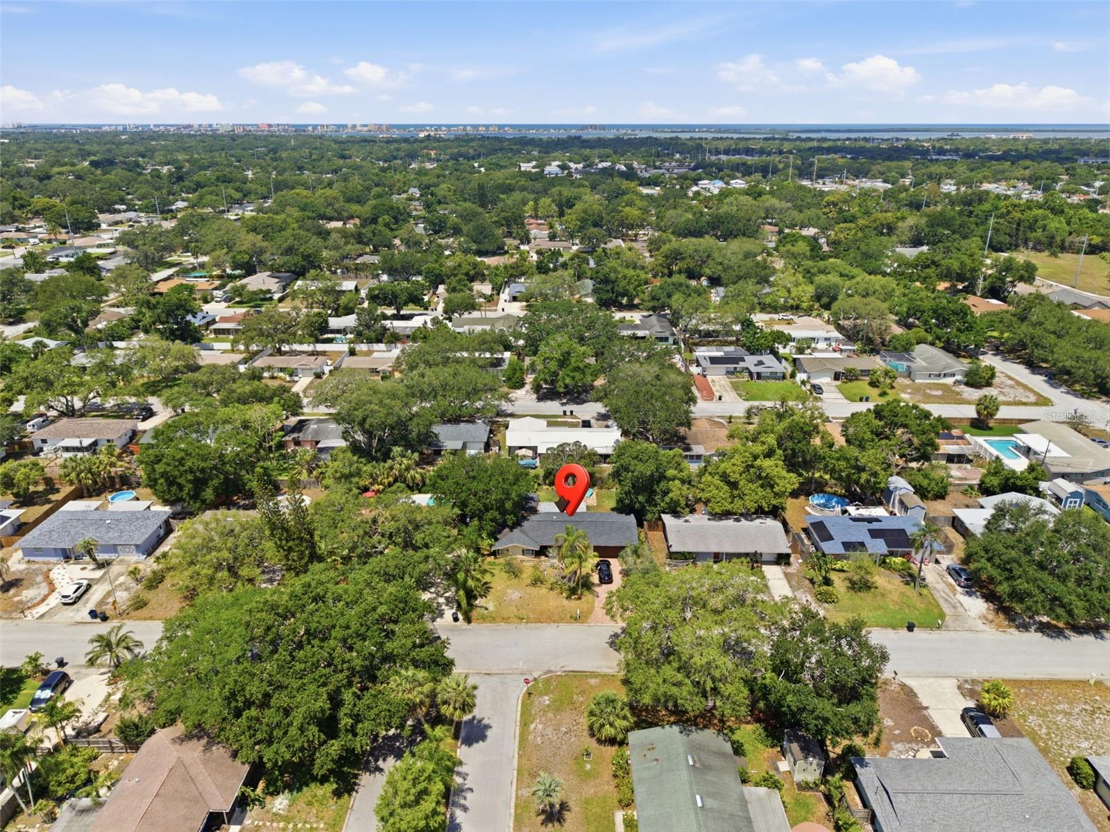 2050 DUNSTON COVE RD, CLEARWATER, FL, 33755