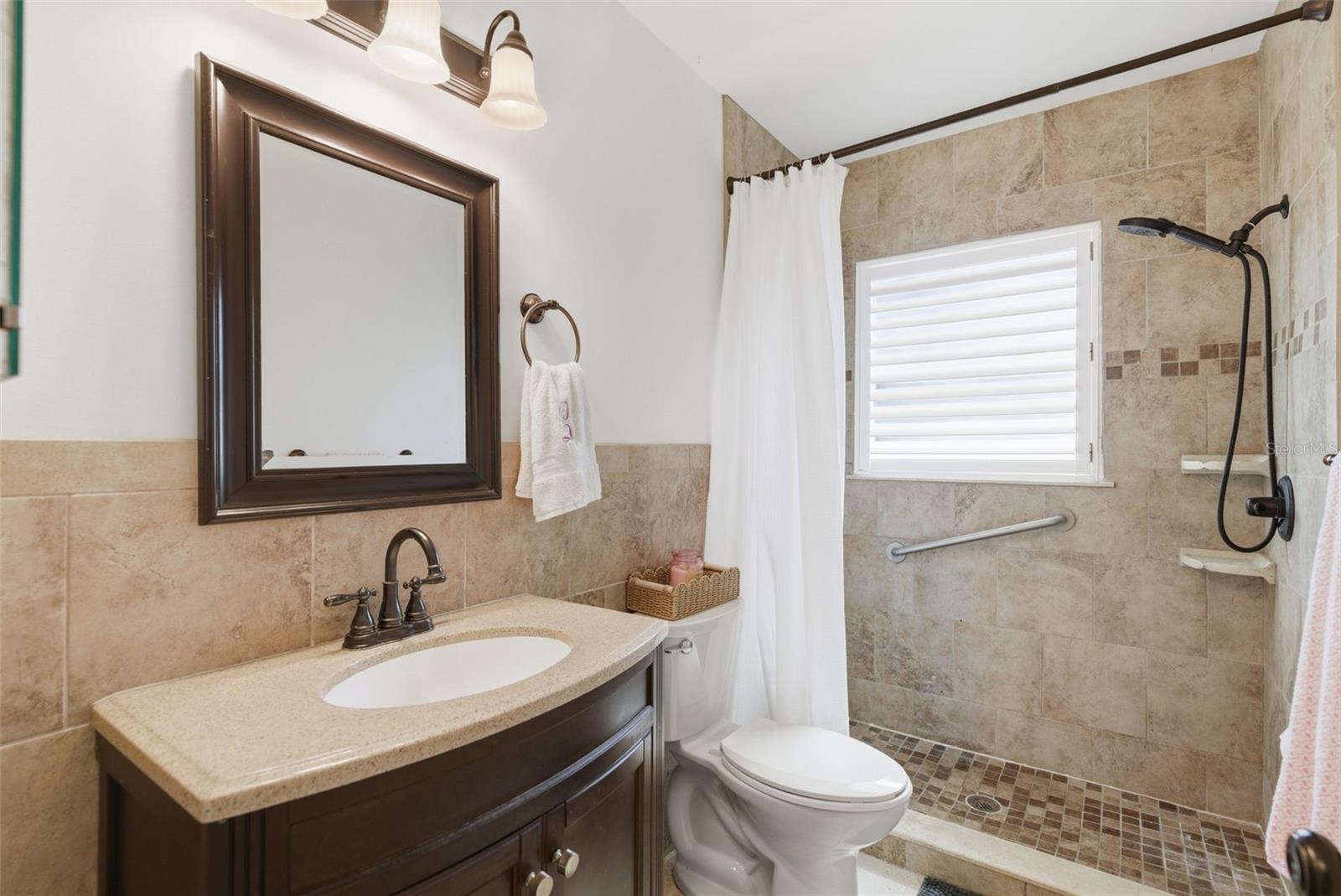 2050 DUNSTON COVE RD, CLEARWATER, FL, 33755