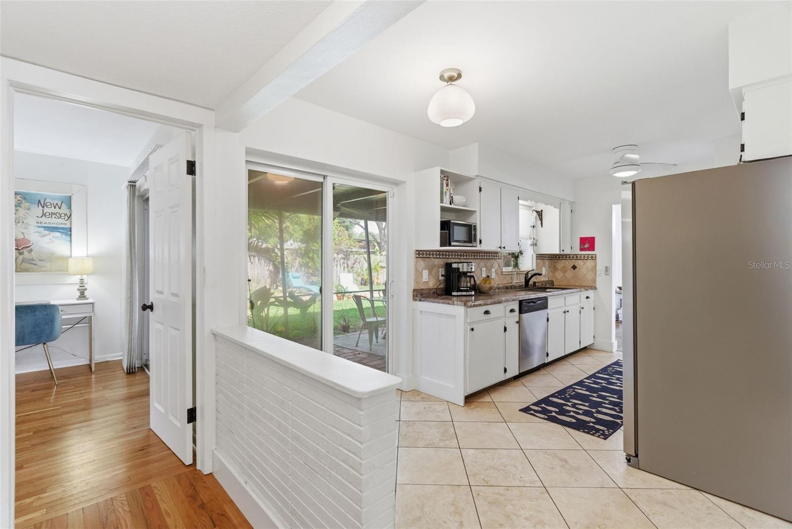 2050 DUNSTON COVE RD, CLEARWATER, FL, 33755
