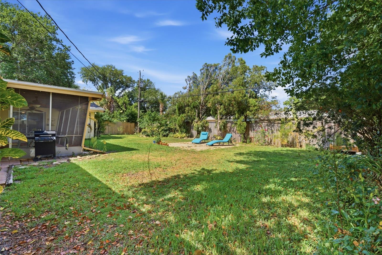 2050 DUNSTON COVE RD, CLEARWATER, FL, 33755