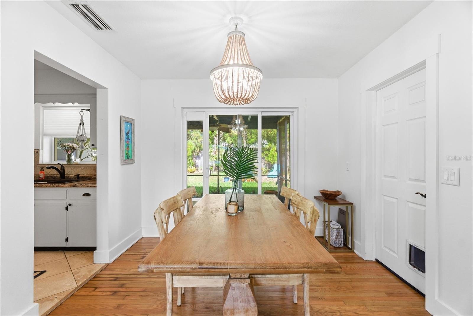 2050 DUNSTON COVE RD, CLEARWATER, FL, 33755
