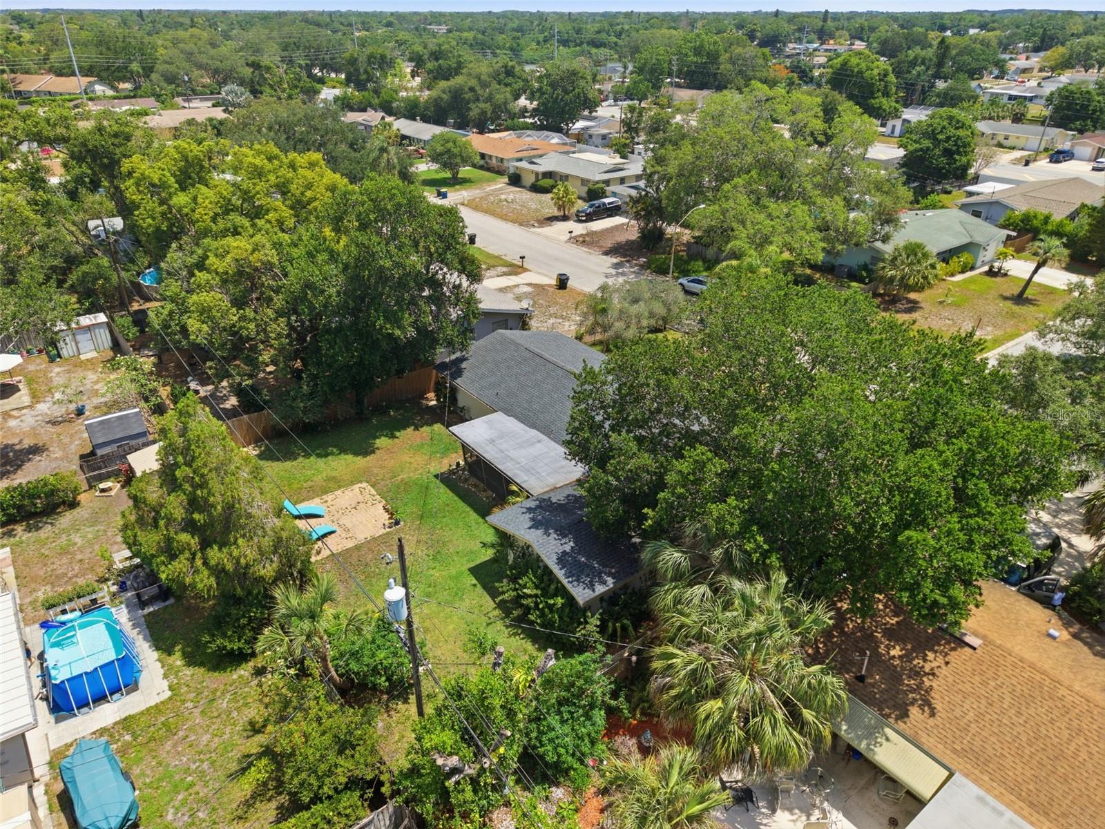 2050 DUNSTON COVE RD, CLEARWATER, FL, 33755