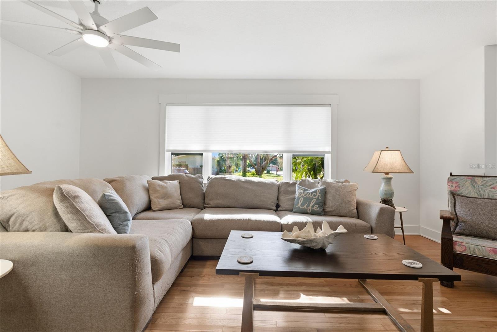 2050 DUNSTON COVE RD, CLEARWATER, FL, 33755