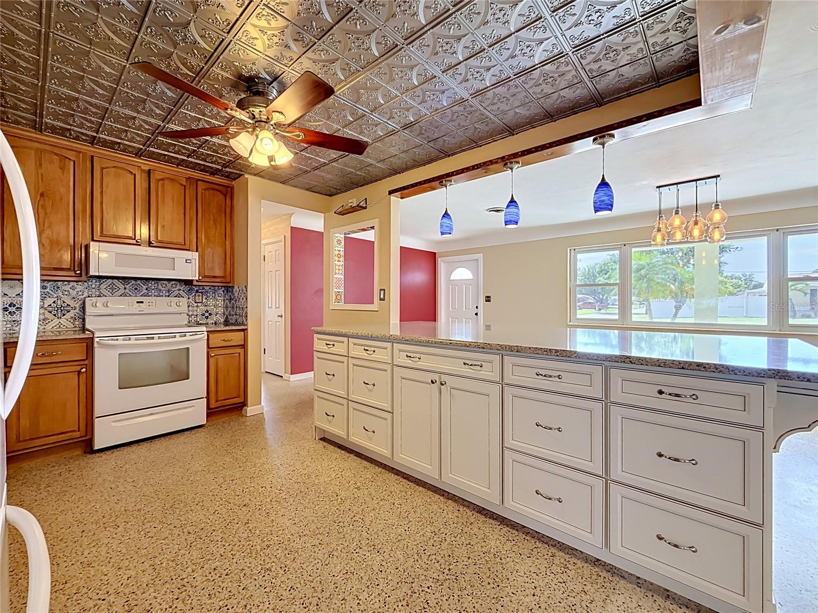 5163 60TH WAY N, KENNETH CITY, FL, 33709