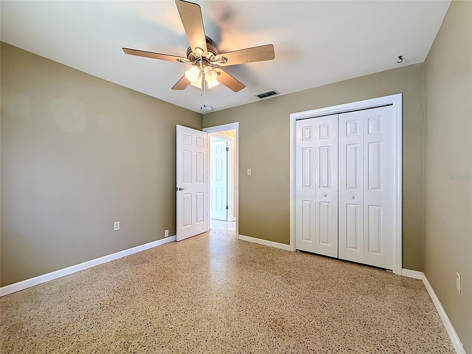 5163 60TH WAY N, KENNETH CITY, FL, 33709