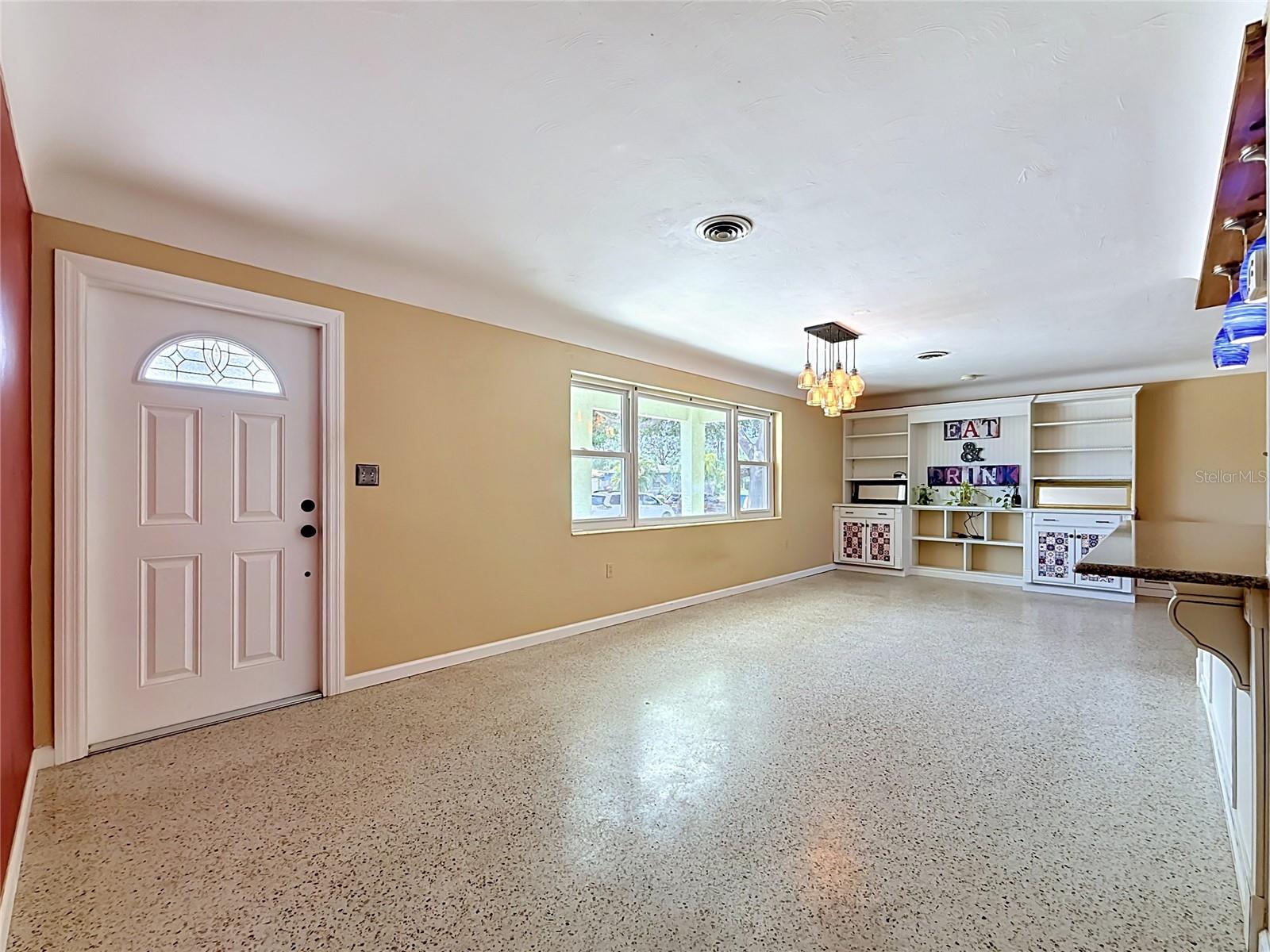 5163 60TH WAY N, KENNETH CITY, FL, 33709