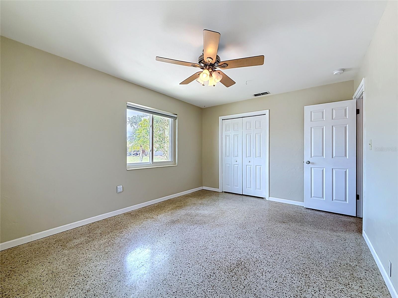 5163 60TH WAY N, KENNETH CITY, FL, 33709