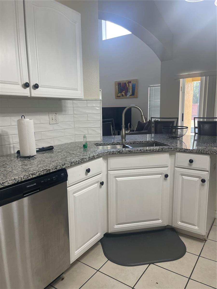 1336 CASTERTON CIR, DAVENPORT, FL, 33897