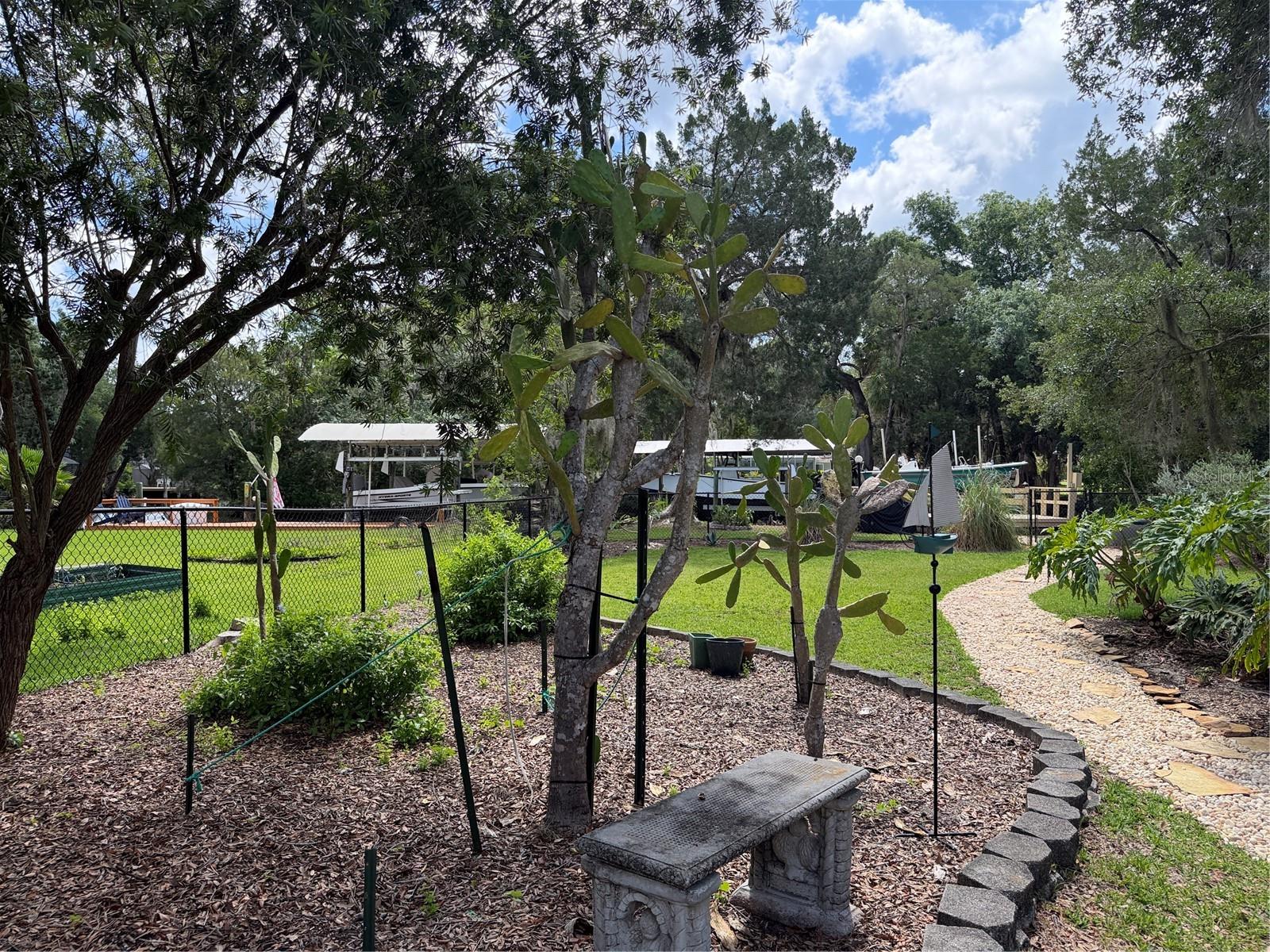 11878 W RIVERHAVEN DR, HOMOSASSA, FL, 34448