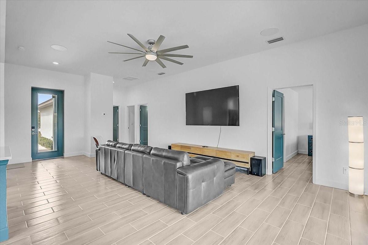 112 HERCULES DR, ROTONDA WEST, FL, 33947