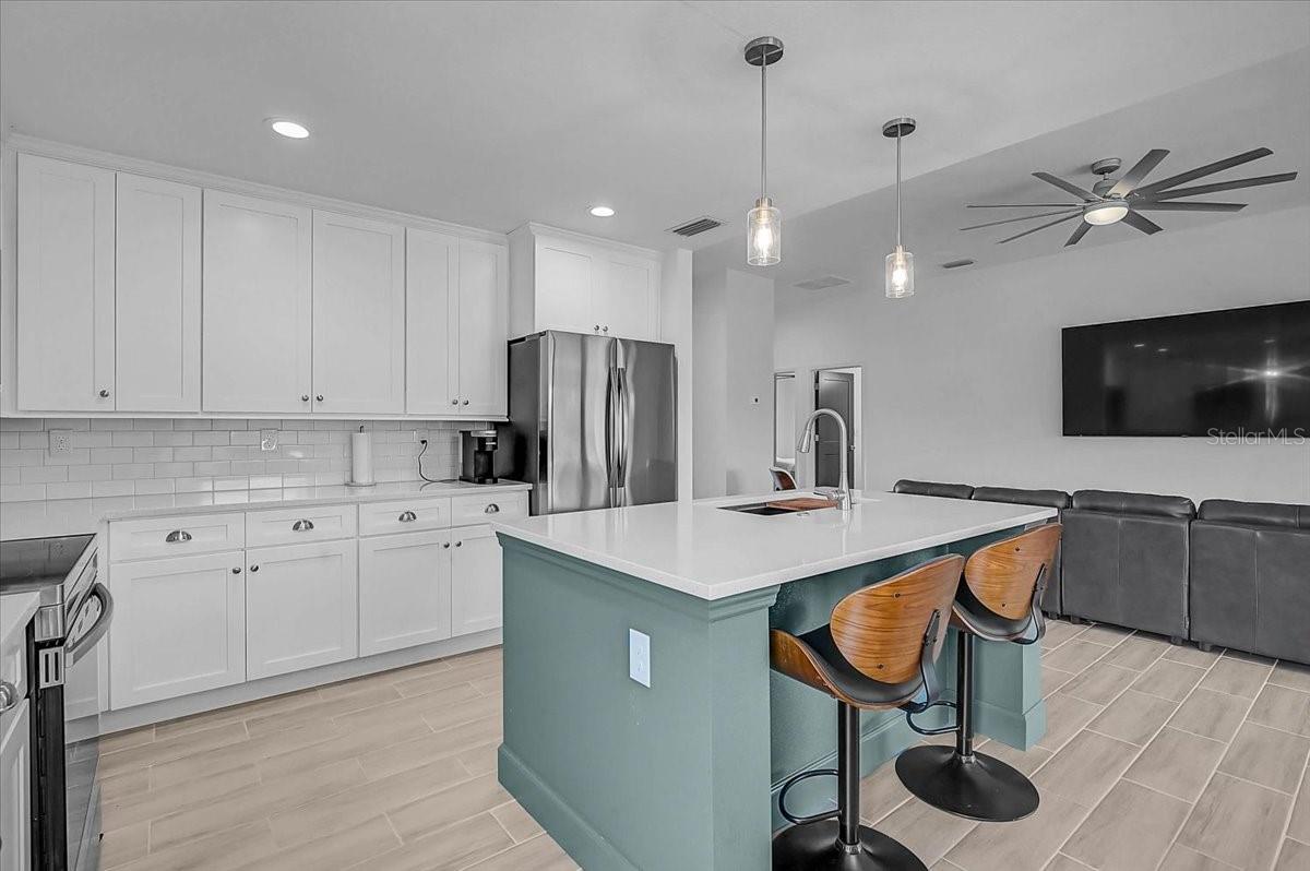 112 HERCULES DR, ROTONDA WEST, FL, 33947