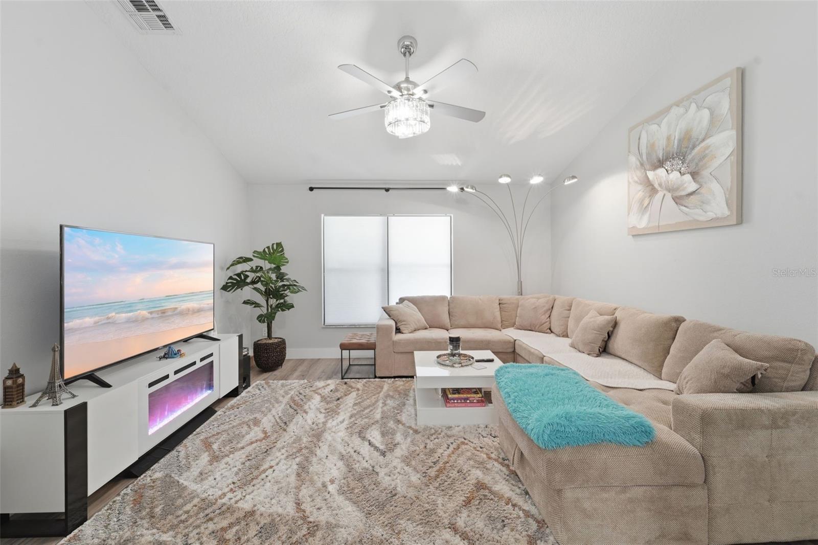 2530 M AND M LN, ORANGE CITY, FL, 32763