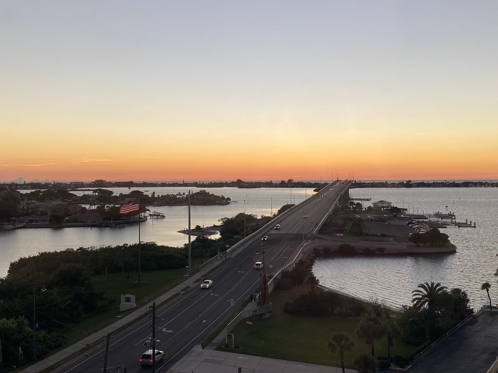 100 BLUFF VIEW DR #311A, BELLEAIR BLUFFS, FL, 33770